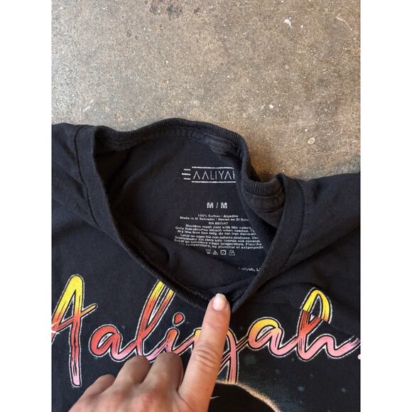 Aaliyah Crewneck T-Shirt Women’s Medium Black Purple Airbrush Y2K Artwork hiphop - Picture 5 of 6